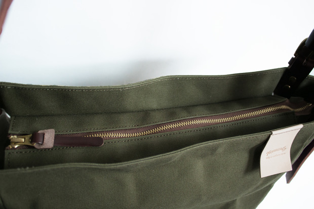 SuoloのSaddle Canvas