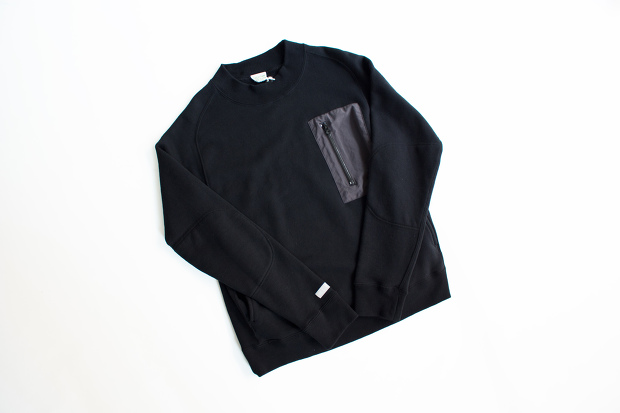 White line for Mountain TrailのHiｰNeck Sweat