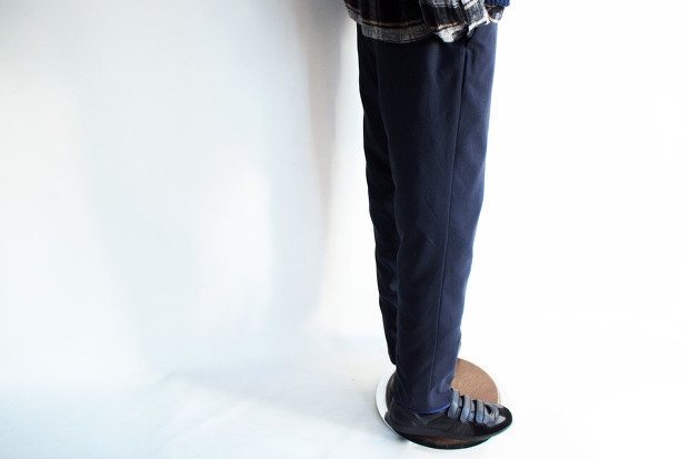 CoochucampのHappy SlacksのNAVYのスタイルのアップ画像