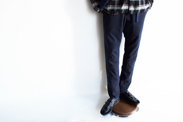 CoochucampのHappy SlacksのNAVYのスタイルのアップ画像