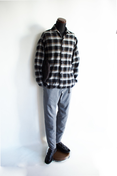 CoochucampのHappy SlacksのGRAYのスタイル画像