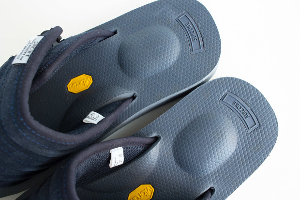 Suicoke Mura-VsのNavyの後ろ半分の画像