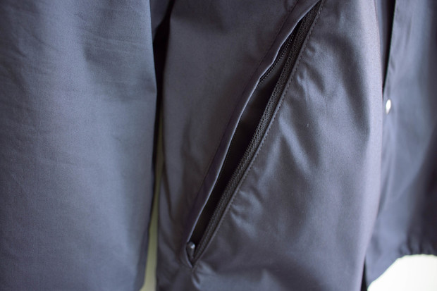 PortvelのCoach Shirts JacketのCharcoalのポケットの画像