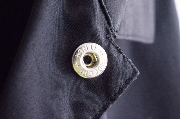 PortvelのCoach Shirts JacketのBlackのスナップボタンの画像