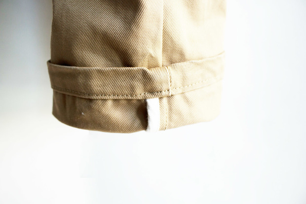 Still by handのテーパードチノ PT0153のBeigeの裾のアップの画像
