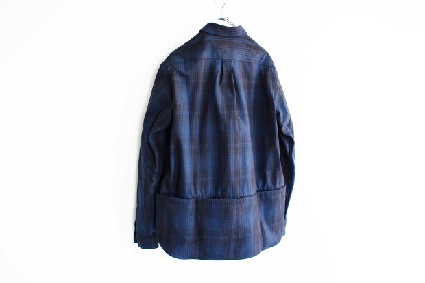 Menaswhile Flannel Check Shirt JacketのBlueの背面の画像