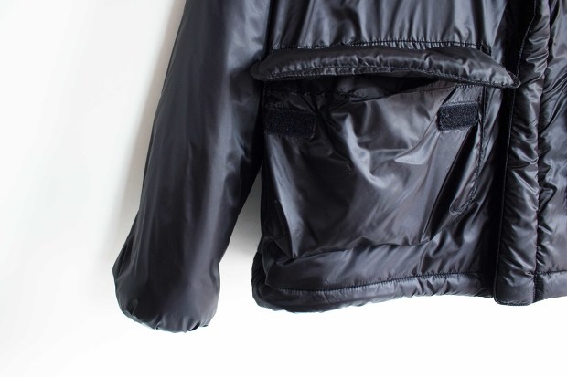 Melpleのエアドームジャケットのブラックのポケットの画像