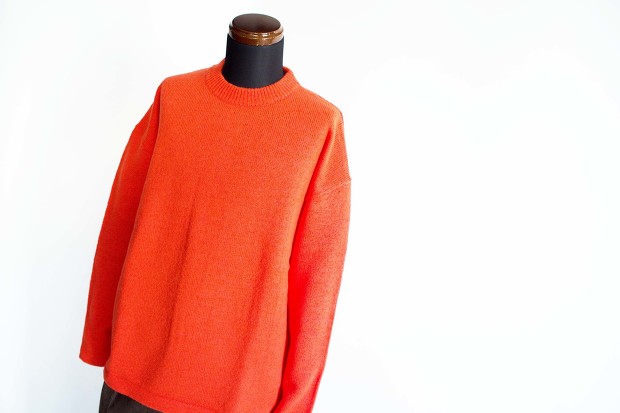 Island knit worksのLoose fit KnitのOrangeのコーディネートの画像