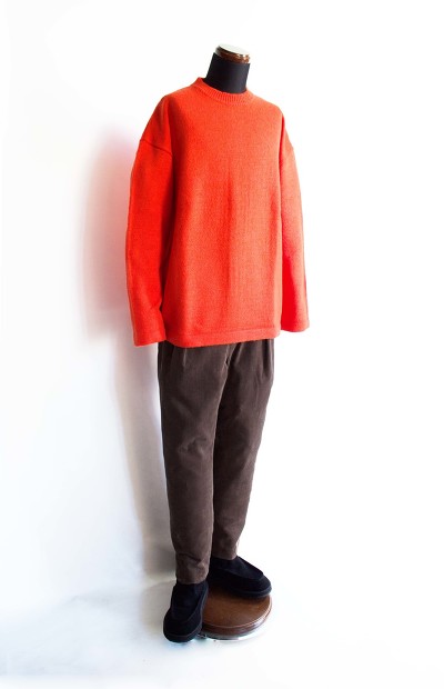 Island knit worksのLoose fit KnitのOrangeのコーディネートの画像
