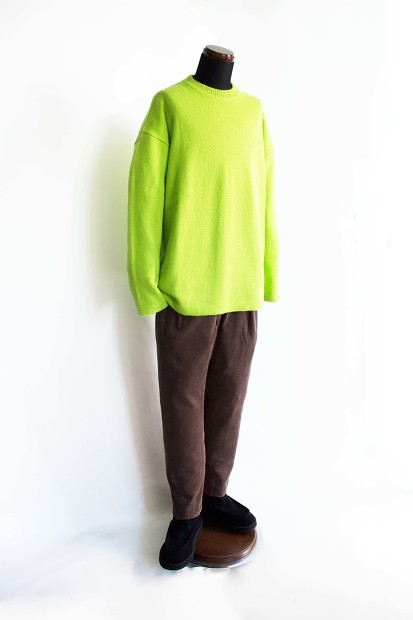 Island knit worksのLoose fit KnitのLimeのコーディネートの画像
