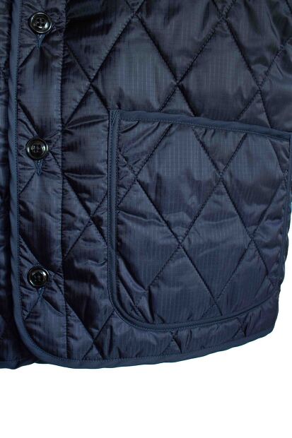 A Vonrade Quilted Liner Vest Detachable Collar VTD-0561-VT