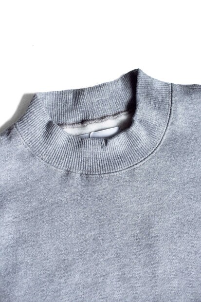 Manual alphabet Azuma Brushed Sweat Mockneck MA-C-227