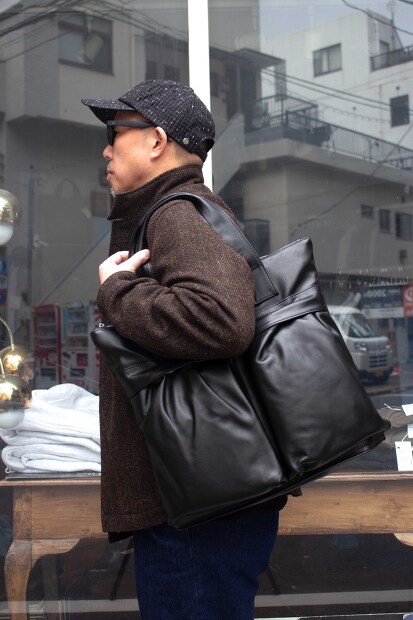 TRIALOGUE STUDIO オールレザーヘルメットバッグ NK045