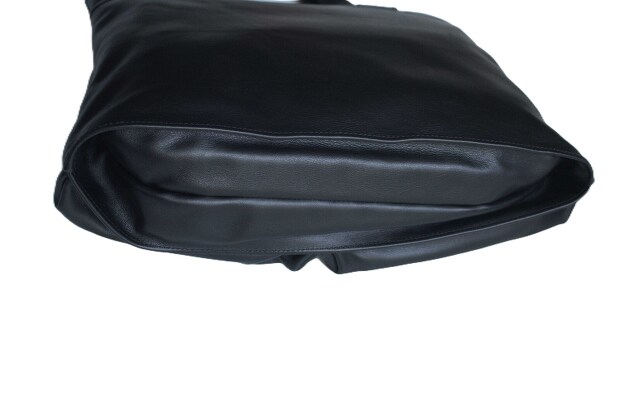 TRIALOGUE STUDIO オールレザーヘルメットバッグ NK045