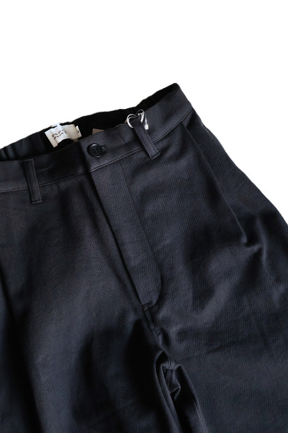STILL BY HAND ディープタックテーパードパンツ PT07254