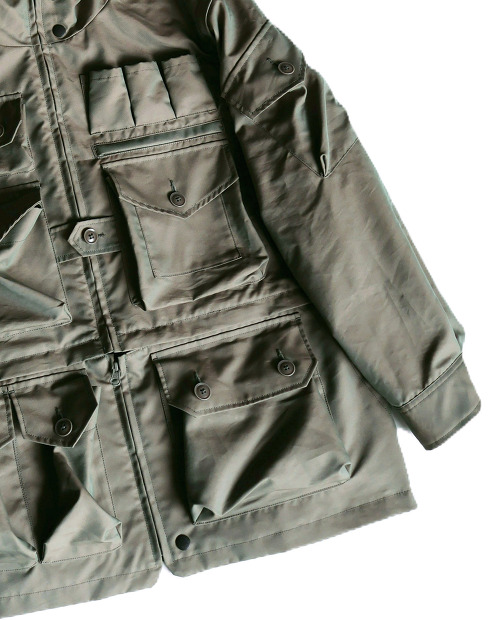 MODMNT PHOTOGRAPHER JKT