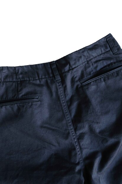 STILL BY HAND セルビッチチノテーパードタックパンツ PT02261