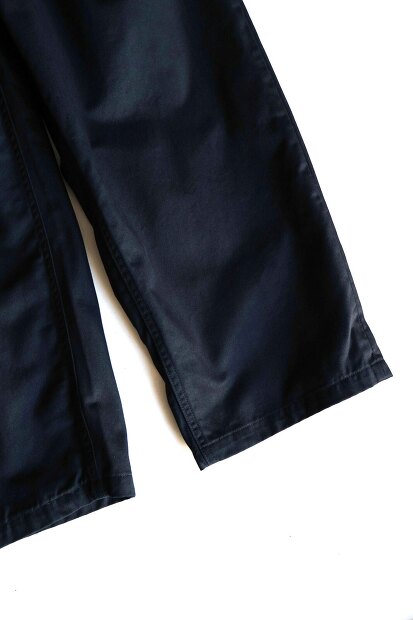 STILL BY HAND セルビッチチノテーパードタックパンツ PT02261