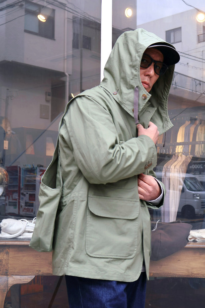 MODMNT TRAVEL JACKET