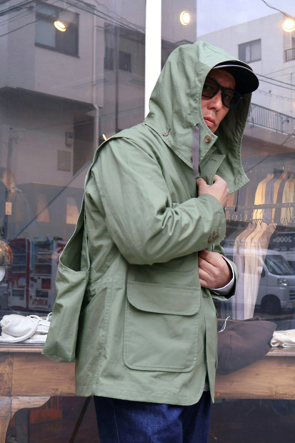 MODMNT TRAVEL JACKET