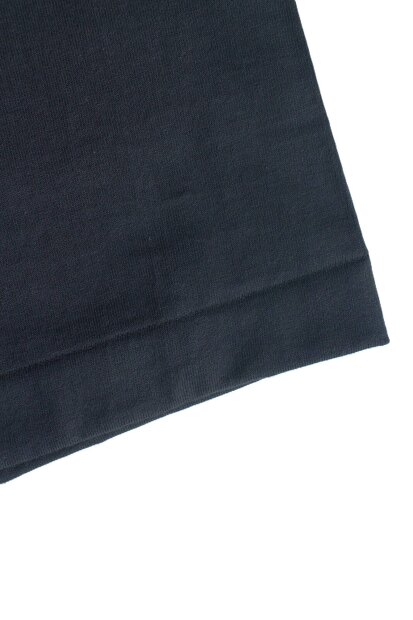 A VONTADE 7.5OZ POCKET T-SHIRTS S/S VTD-0590-CSの着用画像。空紡糸を使用したドライタッチな丸胴ポケットTシャツ。カリッと乾いた肌触りとラギッドな空気感が魅力の日本製Tシャツ。
