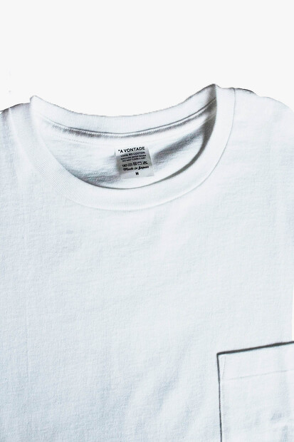 A VONTADE 7.5OZ POCKET T-SHIRTS S/S VTD-0590-CSの着用画像。空紡糸を使用したドライタッチな丸胴ポケットTシャツ。カリッと乾いた肌触りとラギッドな空気感が魅力の日本製Tシャツ。