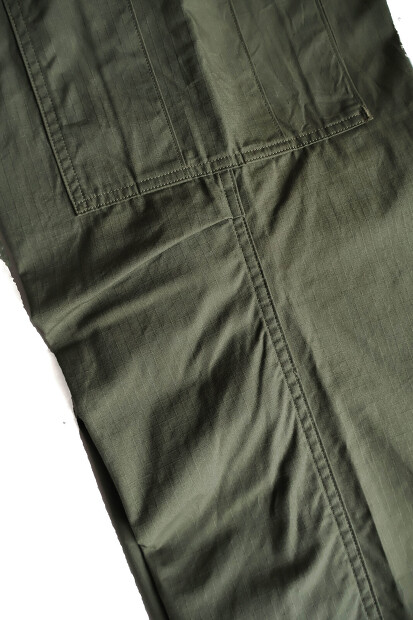 A VONTADE DRAWSTRING CARGO EASY VTD-0515-PT オリーブ リップストップ ドローコード カーゴパンツ 着用画像 CITY RUGGED ミリタリーパンツ 日本製