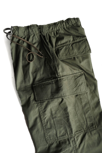 A VONTADE DRAWSTRING CARGO EASY VTD-0515-PT オリーブ リップストップ ドローコード カーゴパンツ 着用画像 CITY RUGGED ミリタリーパンツ 日本製