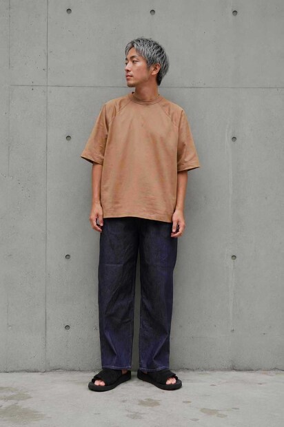 STILL BY HAND ラグランスリーブTシャツ CS06262 着用画像
