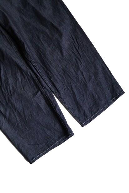 STILL BY HAND ライトデニムタックパンツ DN01262