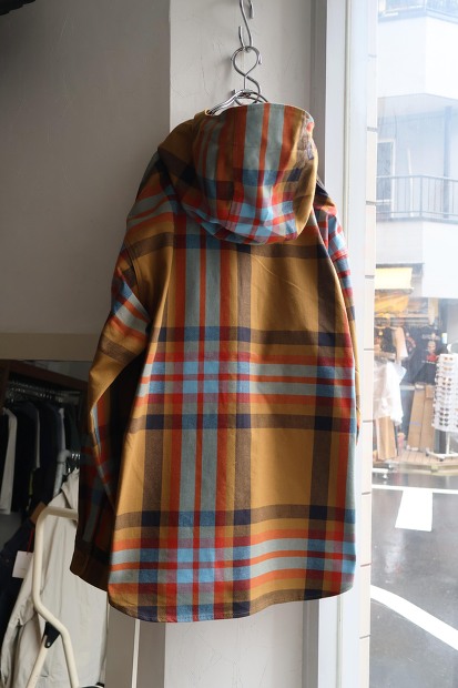 MODMNT HOODED SHIRTS