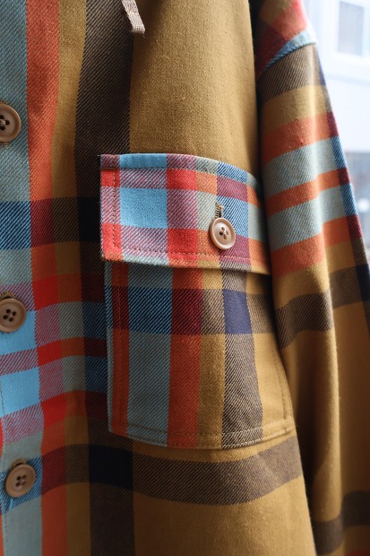 MODMNT HOODED SHIRTS