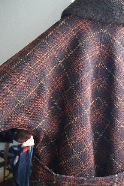 HEBLA CANADIAN BLACK PRINCE COAT HA608
