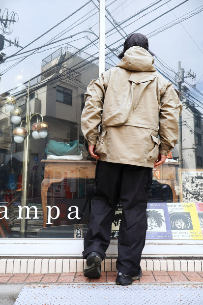MODMNT PHOTOGRAPHER JKT