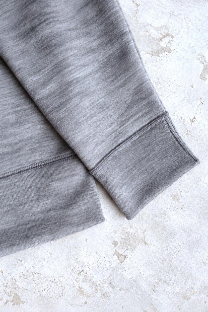 ORDINARY FITS MERINO WOOL SWEAT