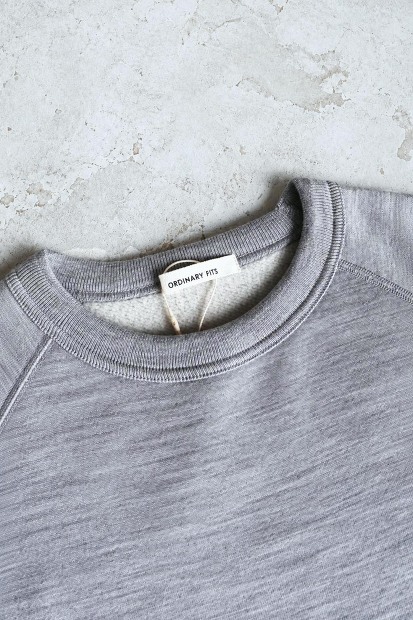 ORDINARY FITS MERINO WOOL SWEAT